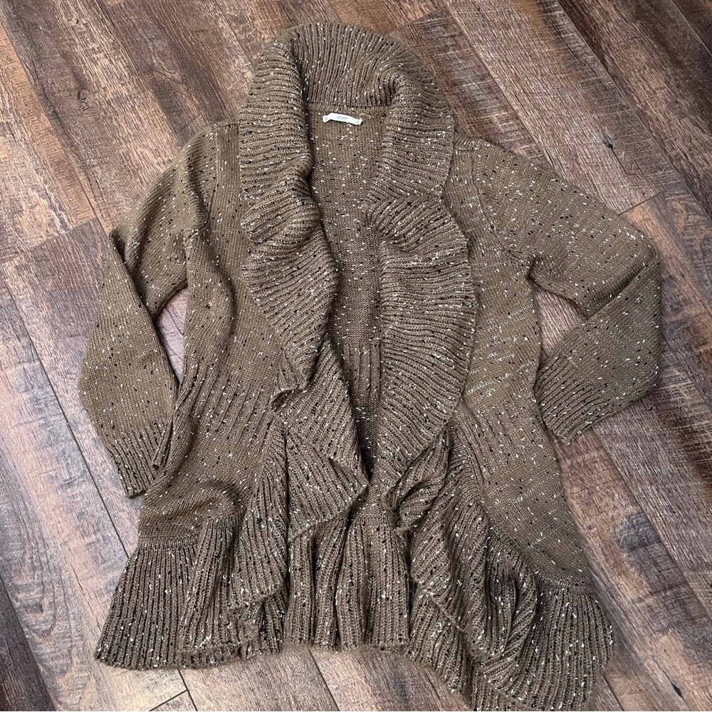 Open front knitted sweater